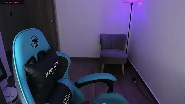 Miss Nicole online show from 02-15-26, 02:30