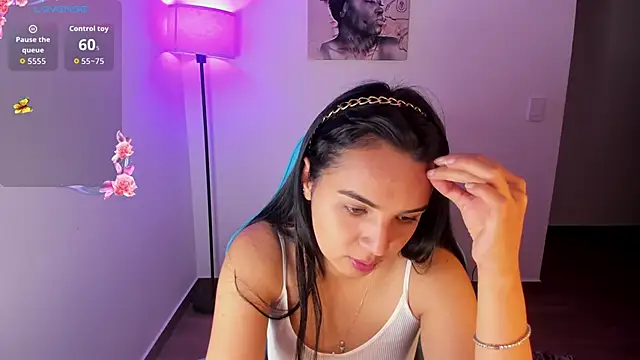 Snapshot of Miss_Nicole chatting on 04-25-26, 06:49 Miss Nicole online show from 04-25-26, 06:49
