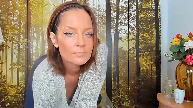 Snapshot of ViciousSiren chatting on 03-09-25, 07:56 ViciousSiren online show from 03-09-25, 07:56