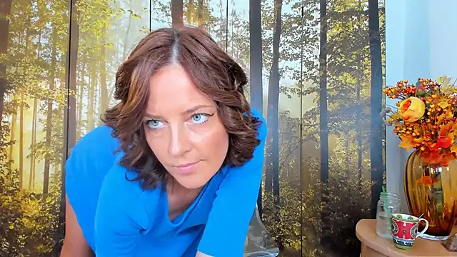 Snapshot of ViciousSiren chatting on 09-14-25, 05:17 ViciousSiren online show from 09-14-25, 05:17