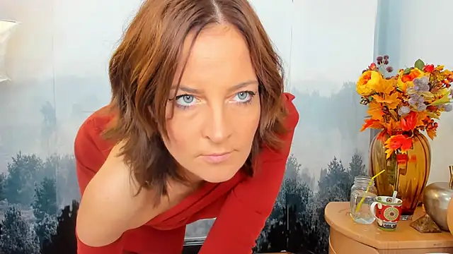 Snapshot of ViciousSiren chatting on 10-31-25, 06:47 ViciousSiren online show from 10-31-25, 06:47