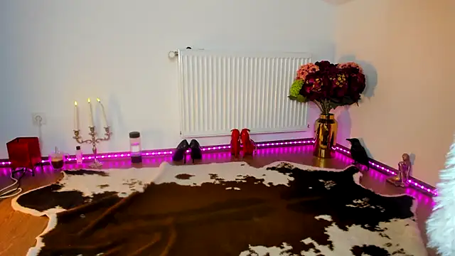 Snapshot of ViciousSiren chatting on 11-24-25, 08:25 ViciousSiren online show from 11-24-25, 08:25