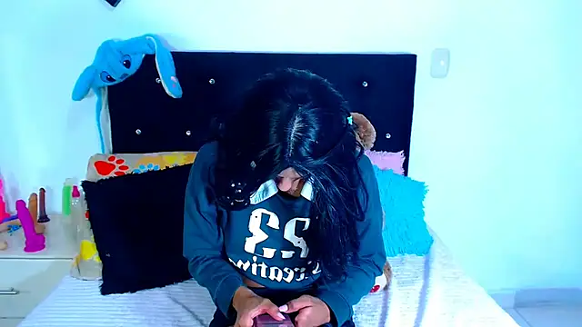 Jenng18 online show from 12-17-25, 03:23