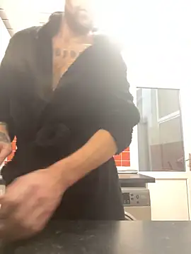 bigguy101 online show from 12-28-24, 08:37