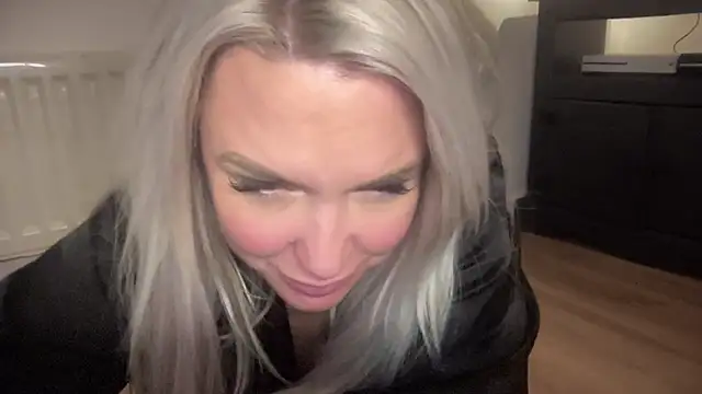Bustyblondebabe32 online show from 02-01-25, 03:52