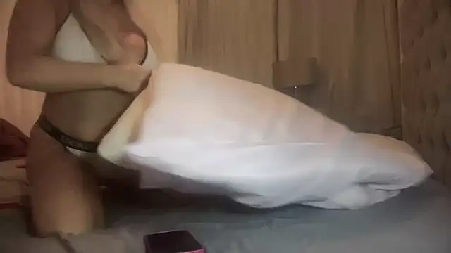 Bustyblondebabe32 online show from 03-12-26, 09:10