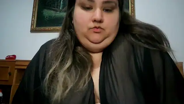 Snapshot of nicholle chatting on 04-29-26, 09:32 nicholle online show from 04-29-26, 09:32