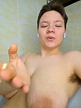 Snapshot of GoldMelissa chatting on 02-08-26, 02:09 GoldMelissa online show from 02-08-26, 02:09