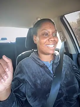 1Topgyal online show from 10-13-25, 01:22