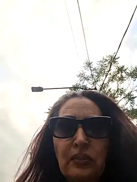 Snapshot of dominatrixredsonyja chatting on 05-31-26, 03:58 dominatrixredsonyja online show from 05-31-26, 03:58