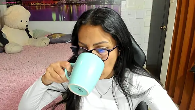 alma blue online show from 03-25-26, 10:49