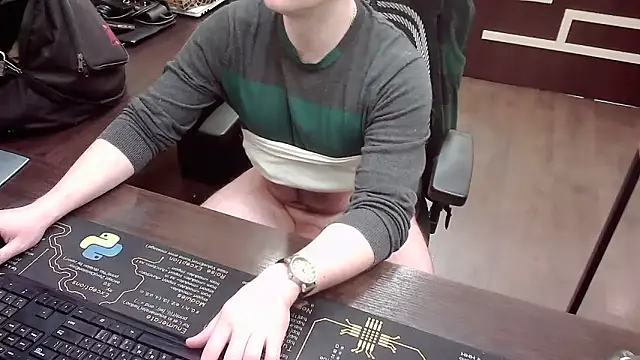 Snapshot of alex89north chatting on 03-02-26, 09:38 alex89north online show from 03-02-26, 09:38