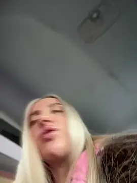 Snapshot of pinkstar_ chatting on 11-08-25, 04:56 pinkstar online show from 11-08-25, 04:56