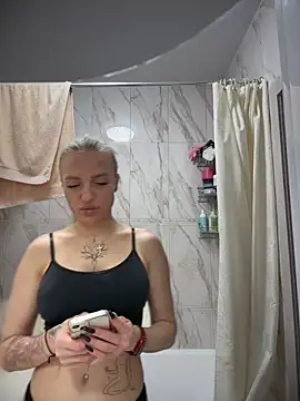 Snapshot of pinkstar_ chatting on 11-14-25, 06:01 pinkstar online show from 11-14-25, 06:01