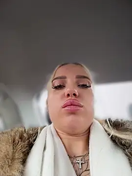 Snapshot of pinkstar_ chatting on 12-04-25, 05:28 pinkstar online show from 12-04-25, 05:28