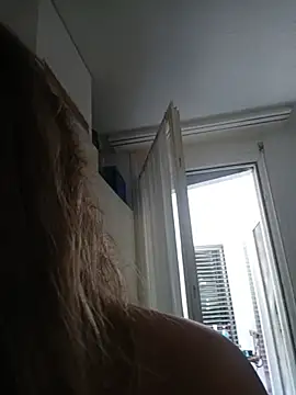 Snapshot of dolcehelena993 chatting on 07-09-26, 01:04 dolcehelena993 online show from 07-09-26, 01:04