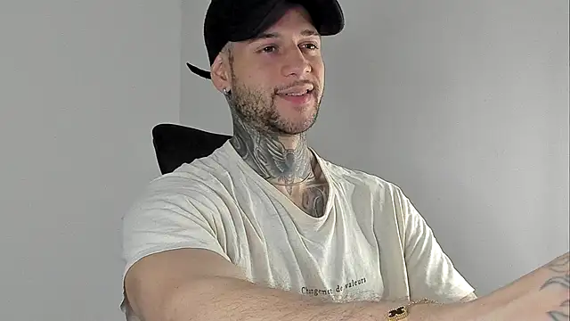  jamesleandros1 online show from 09-27-25, 04:39