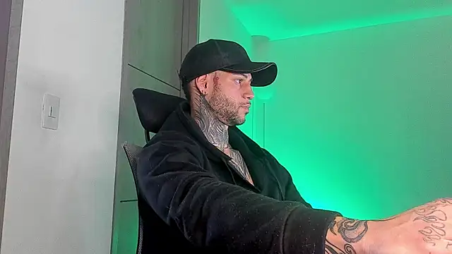 Snapshot of _jamesleandros1 chatting on 06-04-26, 01:50 jamesleandros1 online show from 06-04-26, 01:50