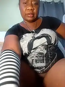 Snapshot of sluttyFetesa chatting on 10-16-25, 06:31 sluttyFetesa online show from 10-16-25, 06:31