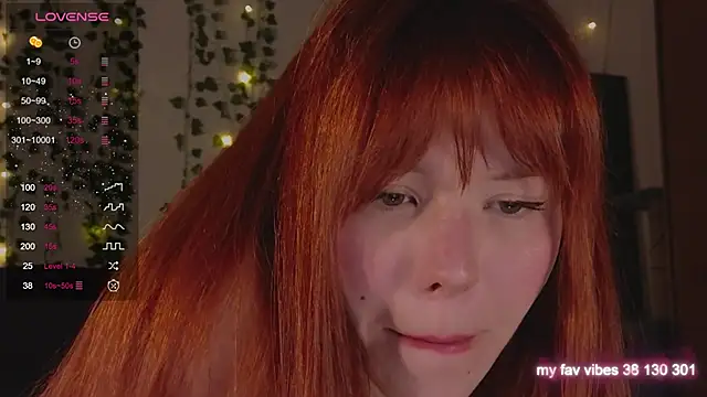 Snapshot of Juliette_Sunshine chatting on 11-03-25, 10:53 Juliette Sunshine online show from 11-03-25, 10:53