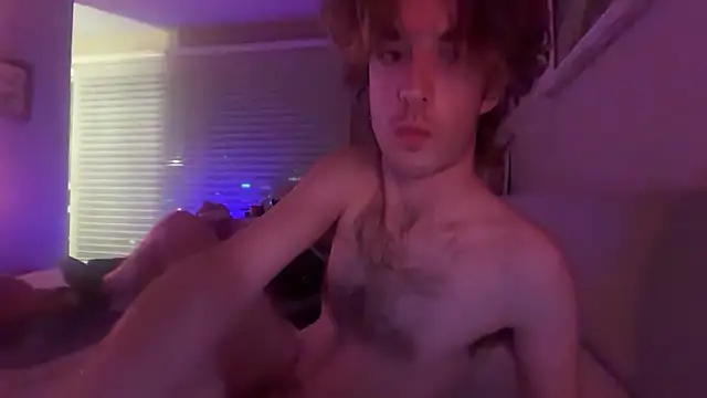Snapshot of brokewbigdick chatting on 03-20-26, 03:33 brokewbigdick online show from 03-20-26, 03:33