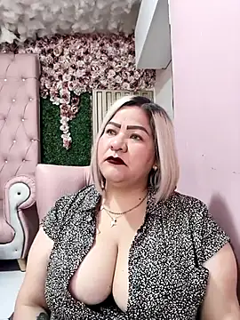 Dalessa Bigtits online show from 03-27-26, 09:25