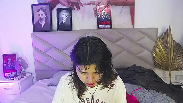 SabinaMerchetti online show from 10-20-25, 03:40