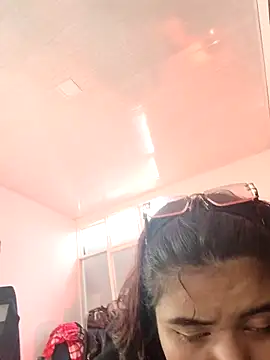 Snapshot of SabinaMerchetti chatting on 02-14-26, 08:05 SabinaMerchetti online show from 02-14-26, 08:05