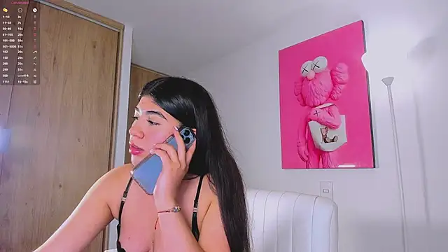 Snapshot of Kim_crosspp chatting on 10-06-25, 07:33 Kim crosspp online show from 10-06-25, 07:33