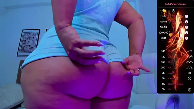 Snapshot of sofihill01 chatting on 02-27-25, 09:47 sofihill01 online show from 02-27-25, 09:47