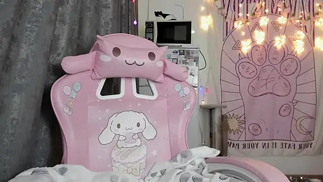 Holy420lolii online show from 03-21-25, 04:51