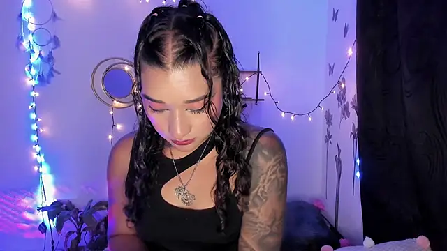 Eva Lee  online show from 03-15-25, 07:20