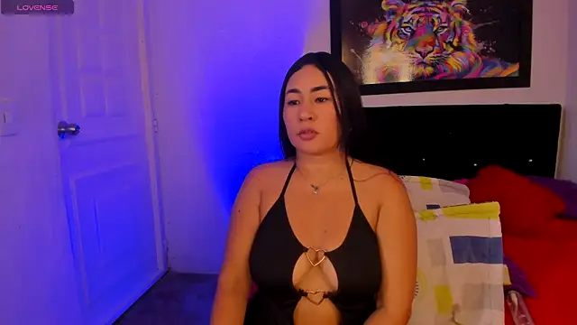 Perla kpop online show from 04-16-26, 07:36