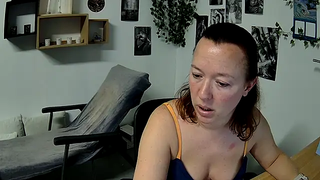 AnyaKreyxh online show from 01-04-25, 02:56