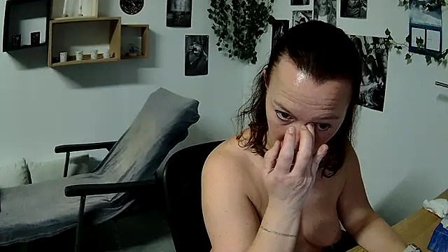 AnyaKreyxh online show from 02-23-25, 06:45