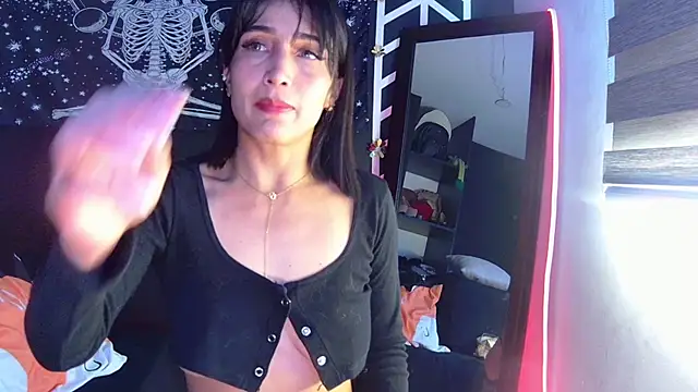 Snapshot of EvangelineCors chatting on 01-07-25, 06:14 EvangelineCors online show from 01-07-25, 06:14