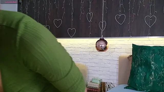 CindeFucknRella online show from 03-21-25, 05:11