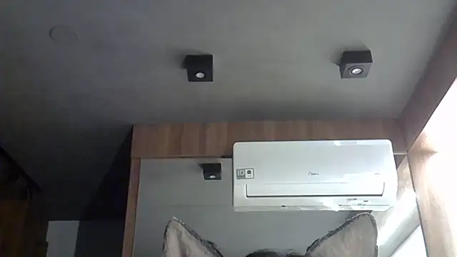 Snapshot of Skinny-Kitten chatting on 10-13-25, 02:33 Skinny-Kitten online show from 10-13-25, 02:33