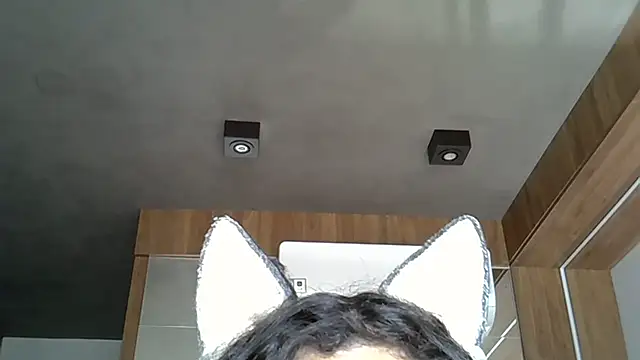 Snapshot of Skinny-Kitten chatting on 10-17-25, 06:10 Skinny-Kitten online show from 10-17-25, 06:10