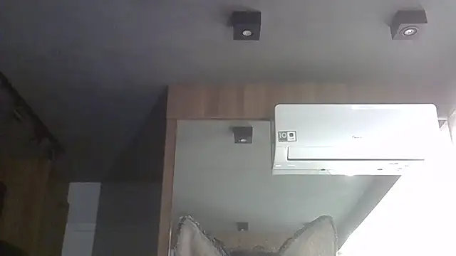 Snapshot of Skinny-Kitten chatting on 11-08-25, 01:44 Skinny-Kitten online show from 11-08-25, 01:44