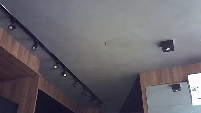 Snapshot of Skinny-Kitten chatting on 11-14-25, 02:43 Skinny-Kitten online show from 11-14-25, 02:43