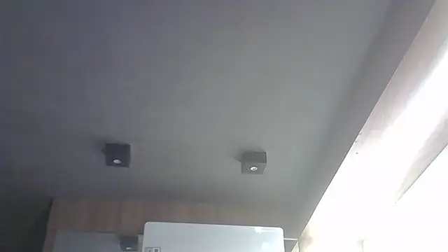 Skinny-Kitten online show from 12-17-25, 05:30