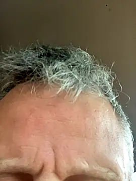 prekumstud online show from 10-26-25, 04:24