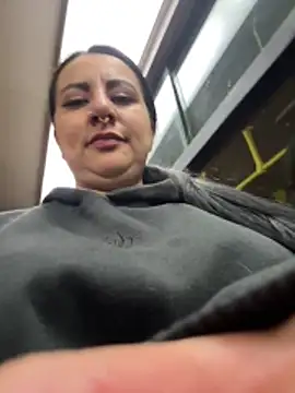 Abril Luv online show from 02-20-26, 01:02