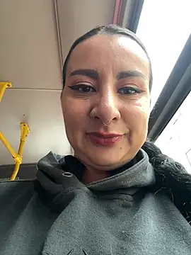 Abril Luv online show from 02-24-26, 12:14