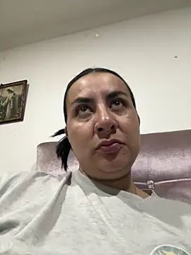 Abril Luv online show from 04-03-26, 01:47