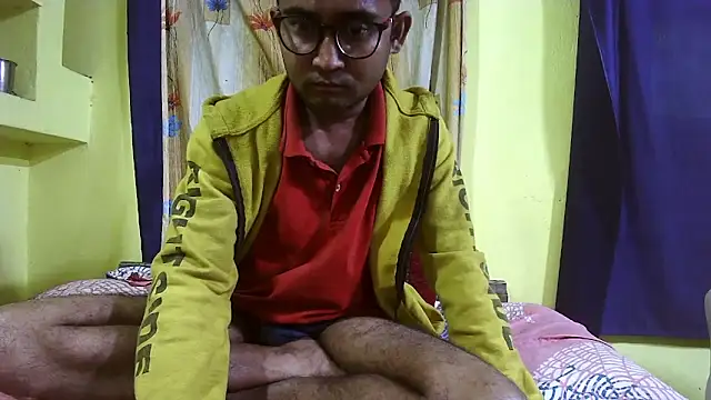 Cute boy2000 online show from 12-18-24, 10:40