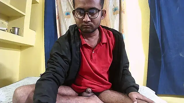 Cute boy2000 online show from 12-25-24, 10:48