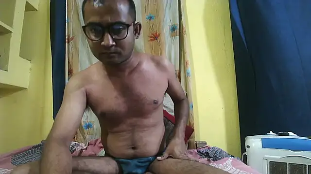 Cute boy2000 online show from 03-19-25, 08:54