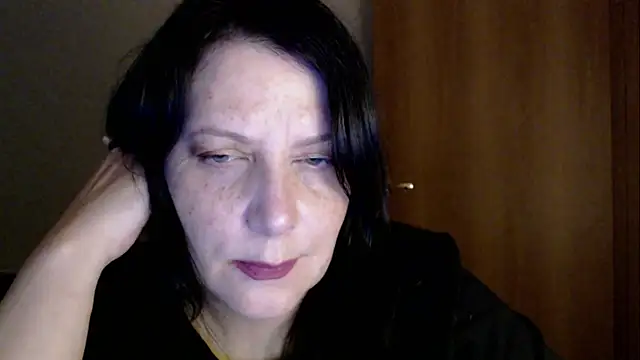 Snapshot of Mirabelle_Sweet chatting on 06-06-26, 06:56 Mirabelle Sweet online show from 06-06-26, 06:56